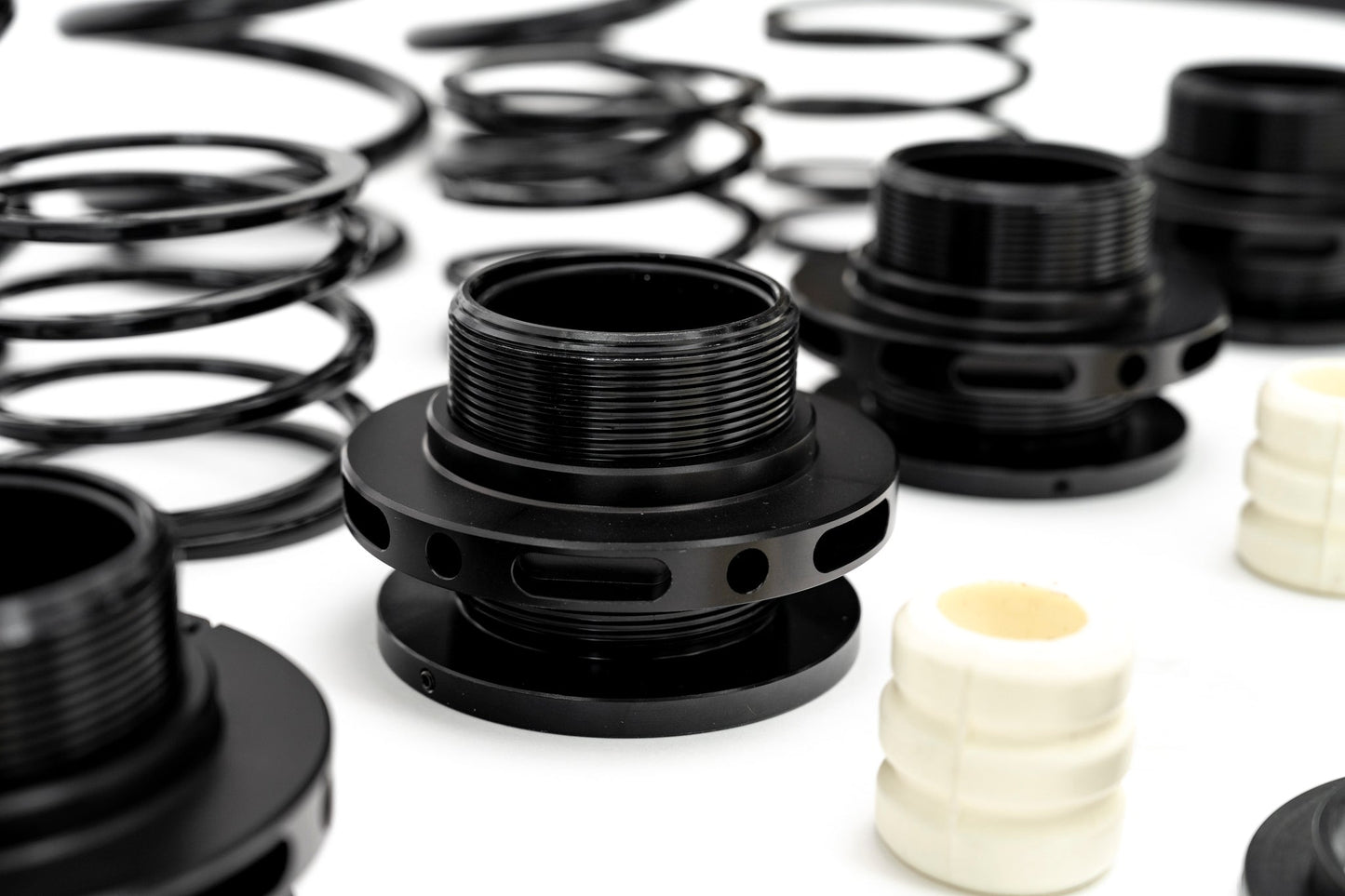 Evolve HAS/Height Adjustable Spring Kit - BMW G90 | G99 M5 - Evolve Automotive