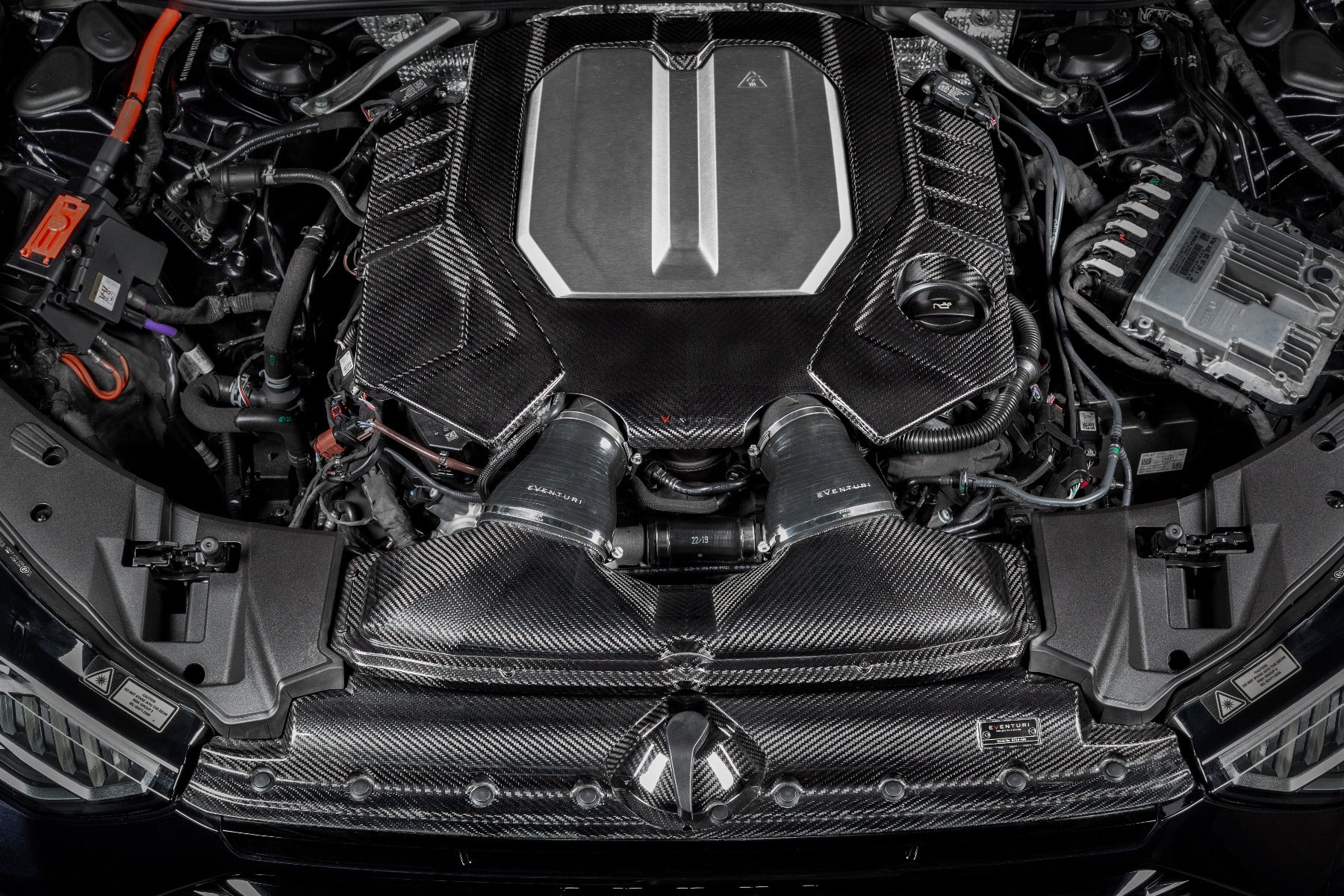Eventuri Gloss Carbon Fibre Engine Cover - Audi RS6 | RS7 C8 - Evolve Automotive